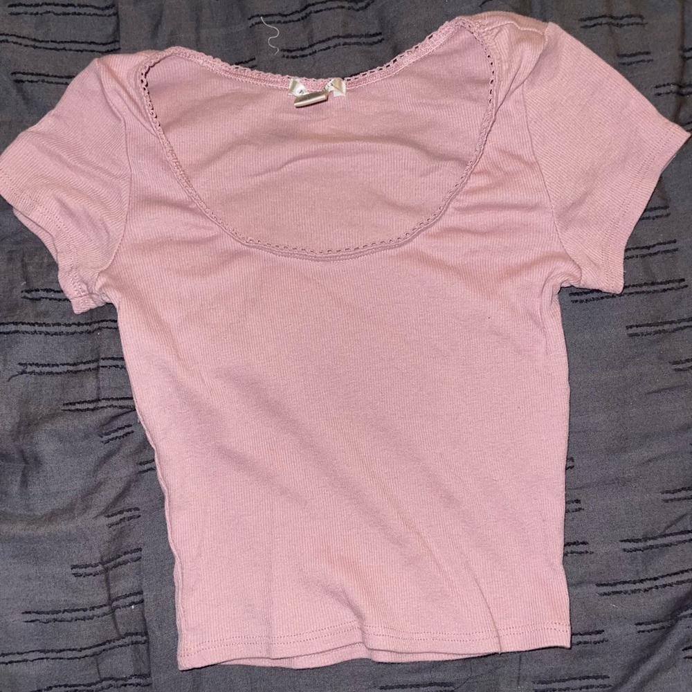 Pink scoop top